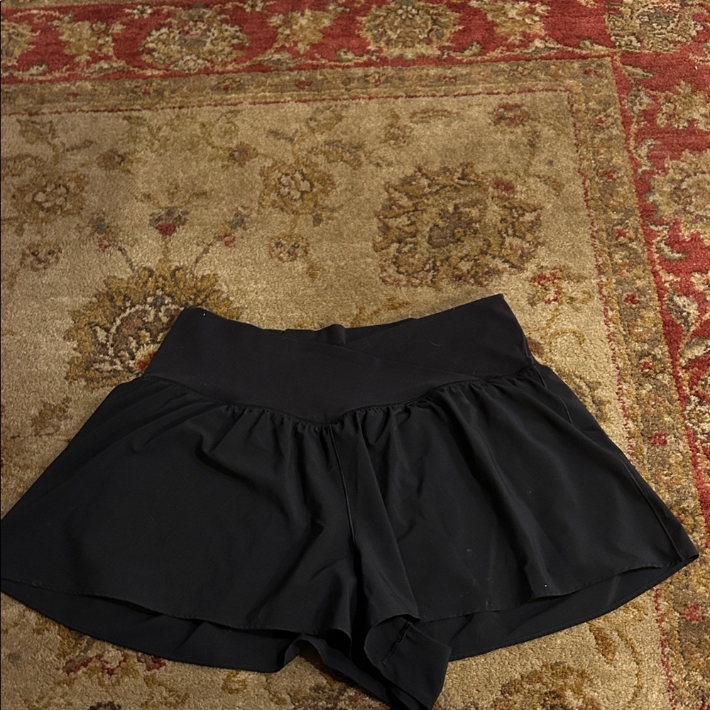 Aerie Black Flowy Skorts